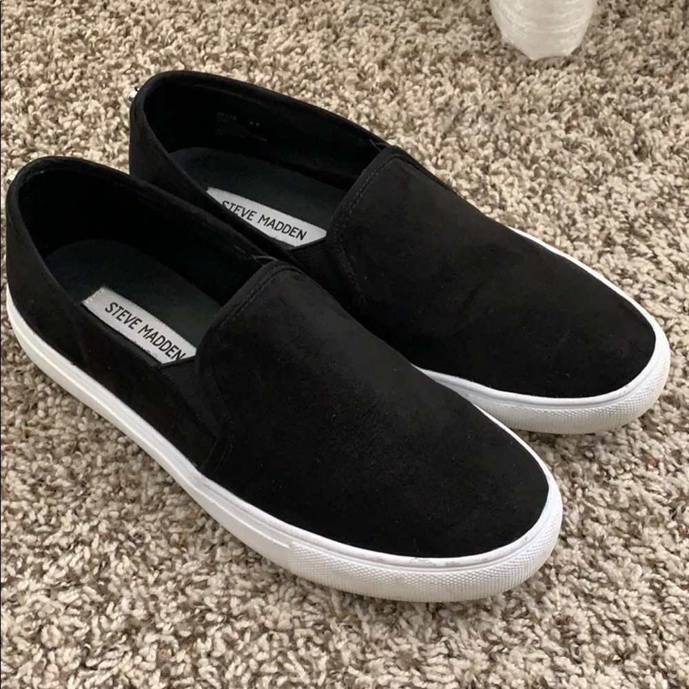 Steve Madden black suede slip ons sz 8.5 Pre-owned